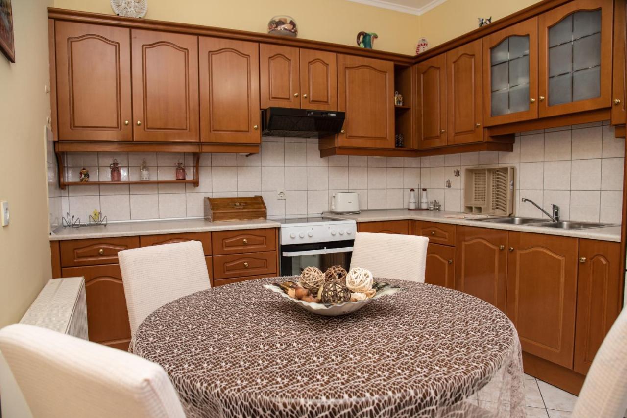 Kapetanios Apartments Agios Stefanos Avliotes  Eksteriør billede