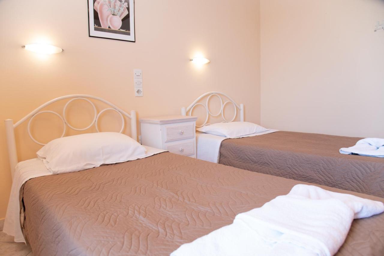 Kapetanios Apartments Agios Stefanos Avliotes  Eksteriør billede
