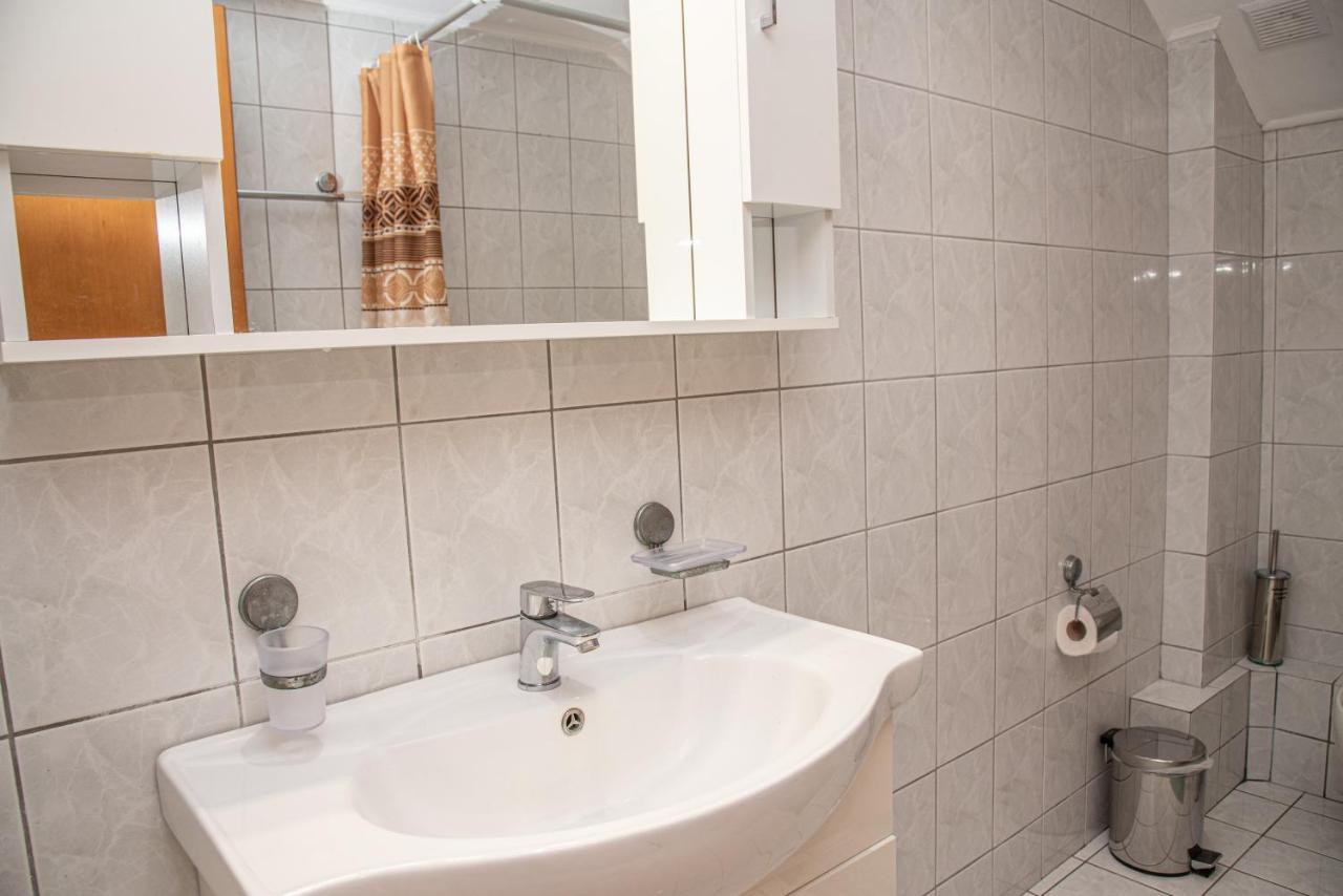 Kapetanios Apartments Agios Stefanos Avliotes  Eksteriør billede