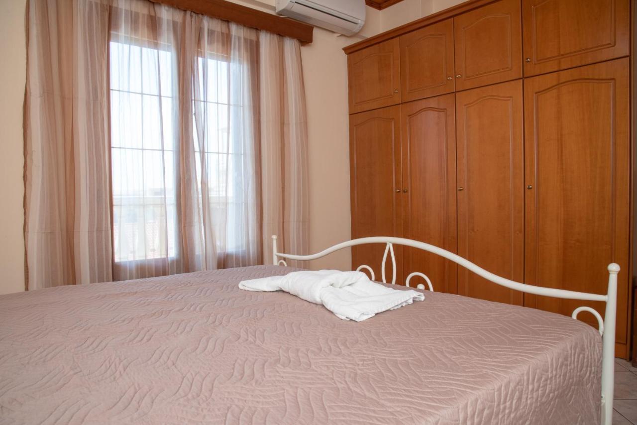Kapetanios Apartments Agios Stefanos Avliotes  Eksteriør billede
