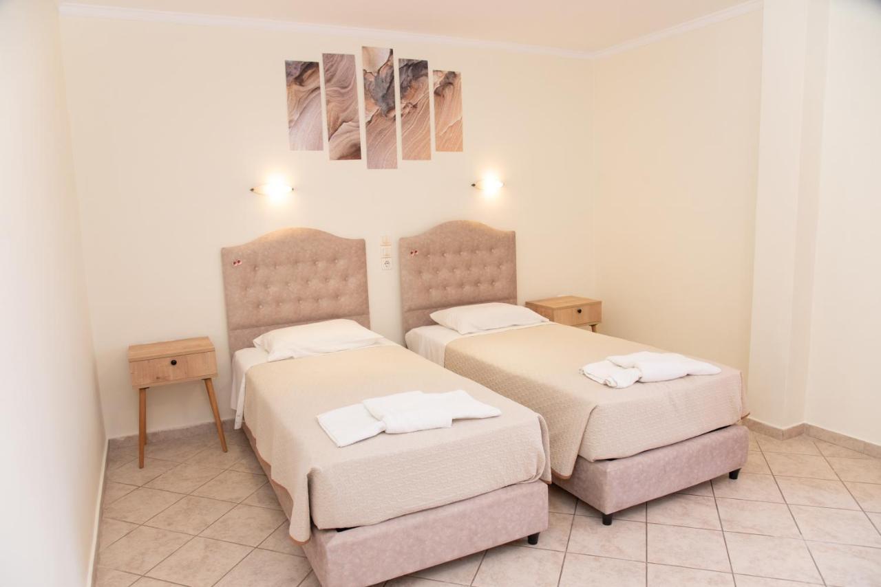 Kapetanios Apartments Agios Stefanos Avliotes  Eksteriør billede